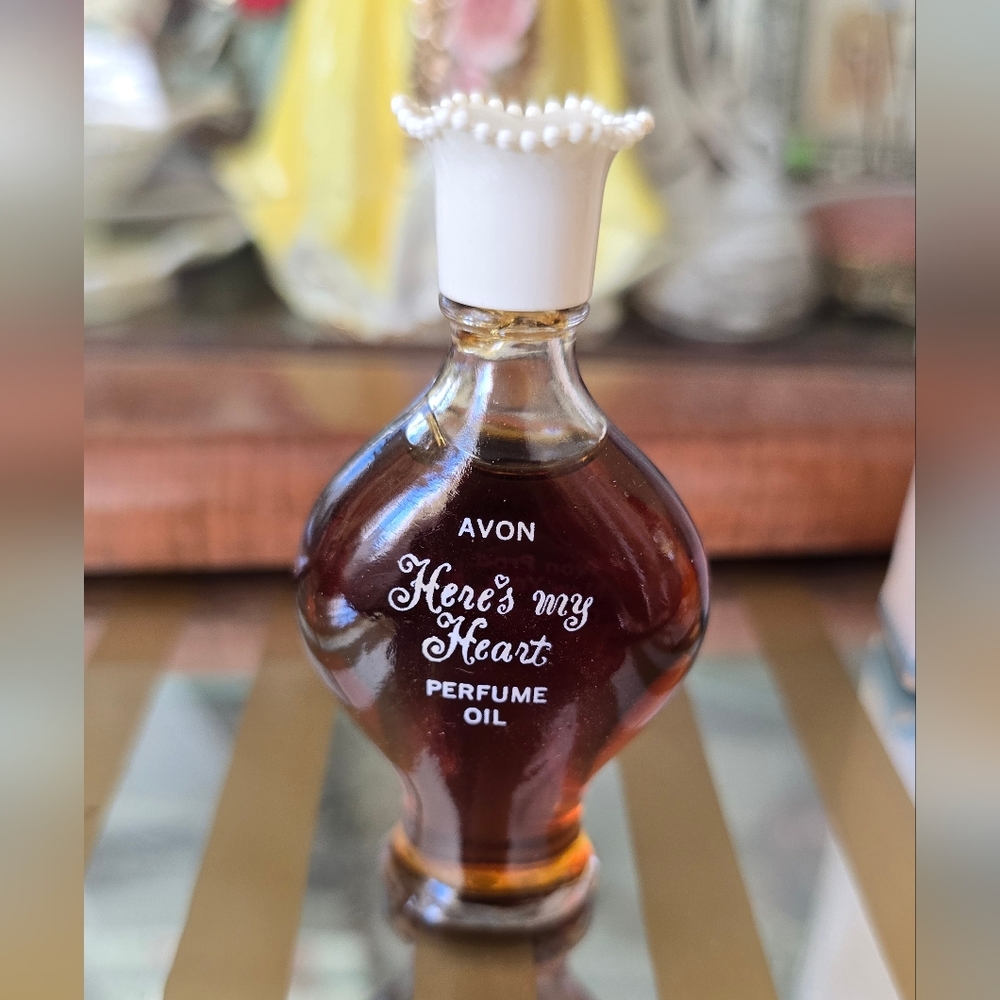 1950's -1970's Avon Here's My Heart Perfume Oil - - Picture 3 of 9